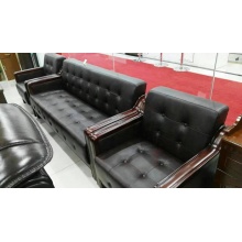 皮沙發(fā)  WH-W031皮沙發(fā)  規(guī)格尺寸：三人位：1780L*780W*830H  單人位：780L*780W*830H（可定制西皮、牛皮）